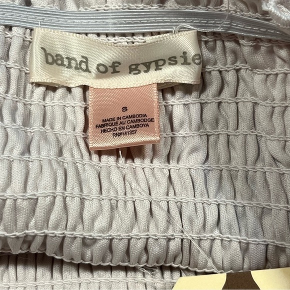 Band of Gypsies Blush Floral Smocked Romper Small - Picture 9 of 13